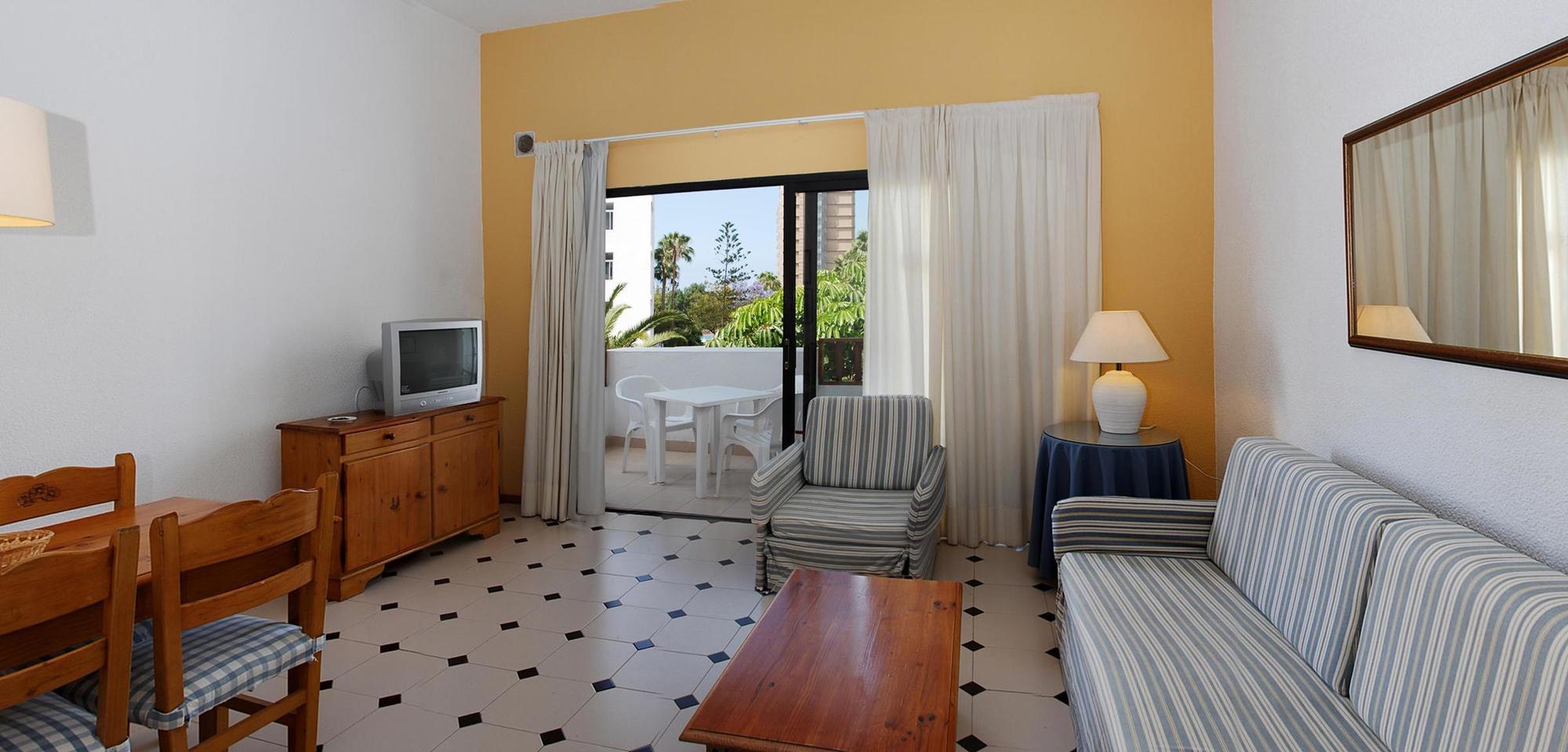 Apartamentos Hg Cristian Sur Los Cristianos  Bilik gambar